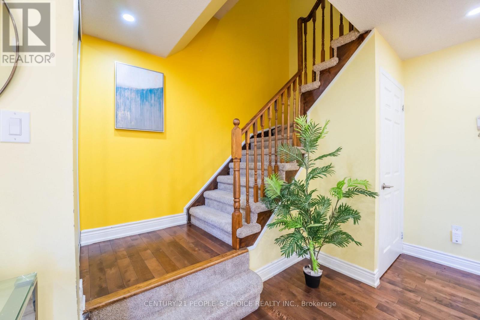 32 SUMMERDALE CRESCENT - 20