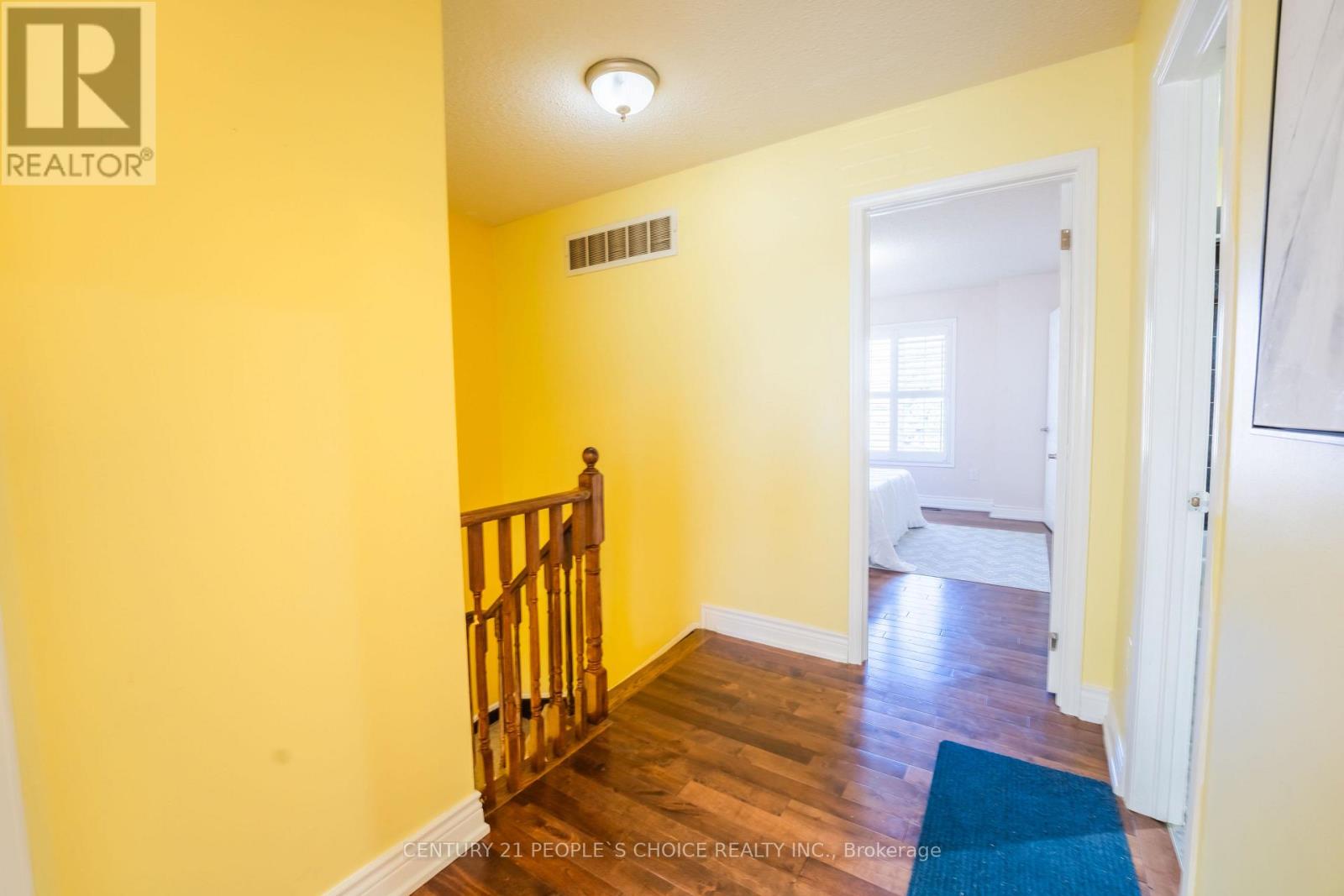 32 SUMMERDALE CRESCENT - 31