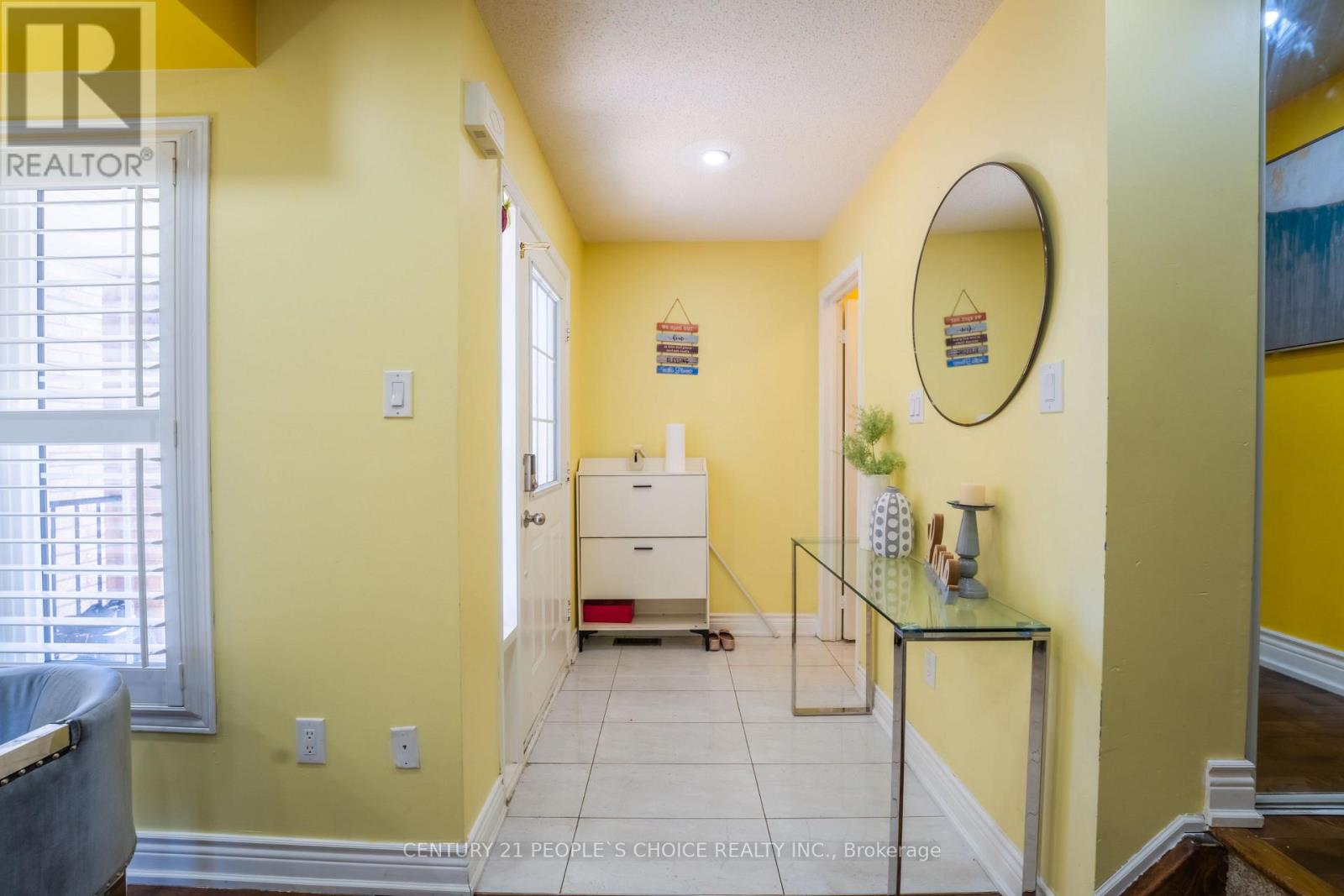 32 SUMMERDALE CRESCENT - 6
