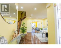 32 Summerdale Crescent, Brampton, ON L6X4V8 Photo 7