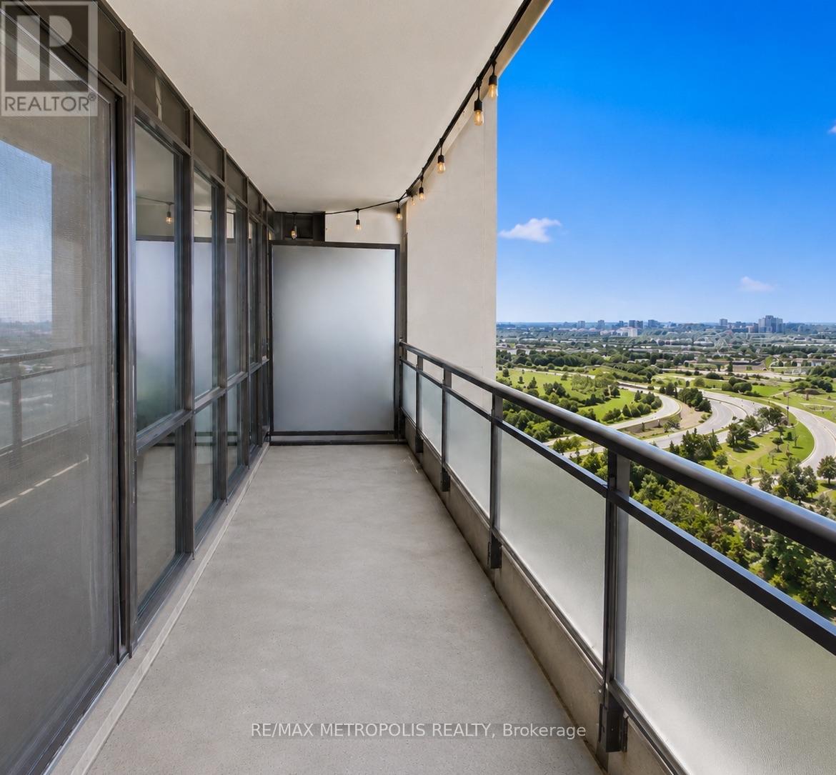 #PH16 1070 SHEPPARD AVENUE W - 14