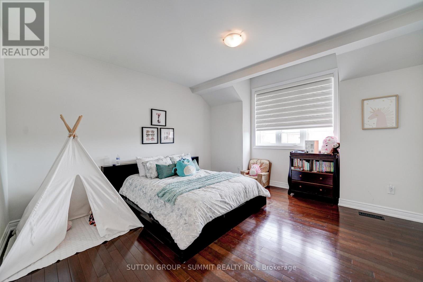6 FLANDERS ROAD - 21