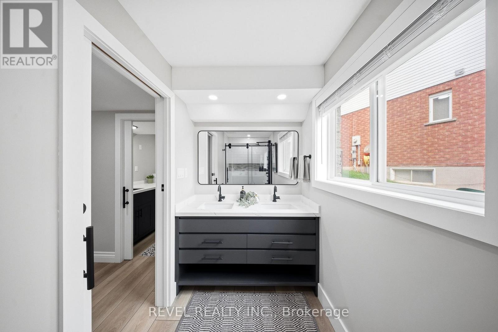 91 BISCAYNE CRESCENT - Image 37
