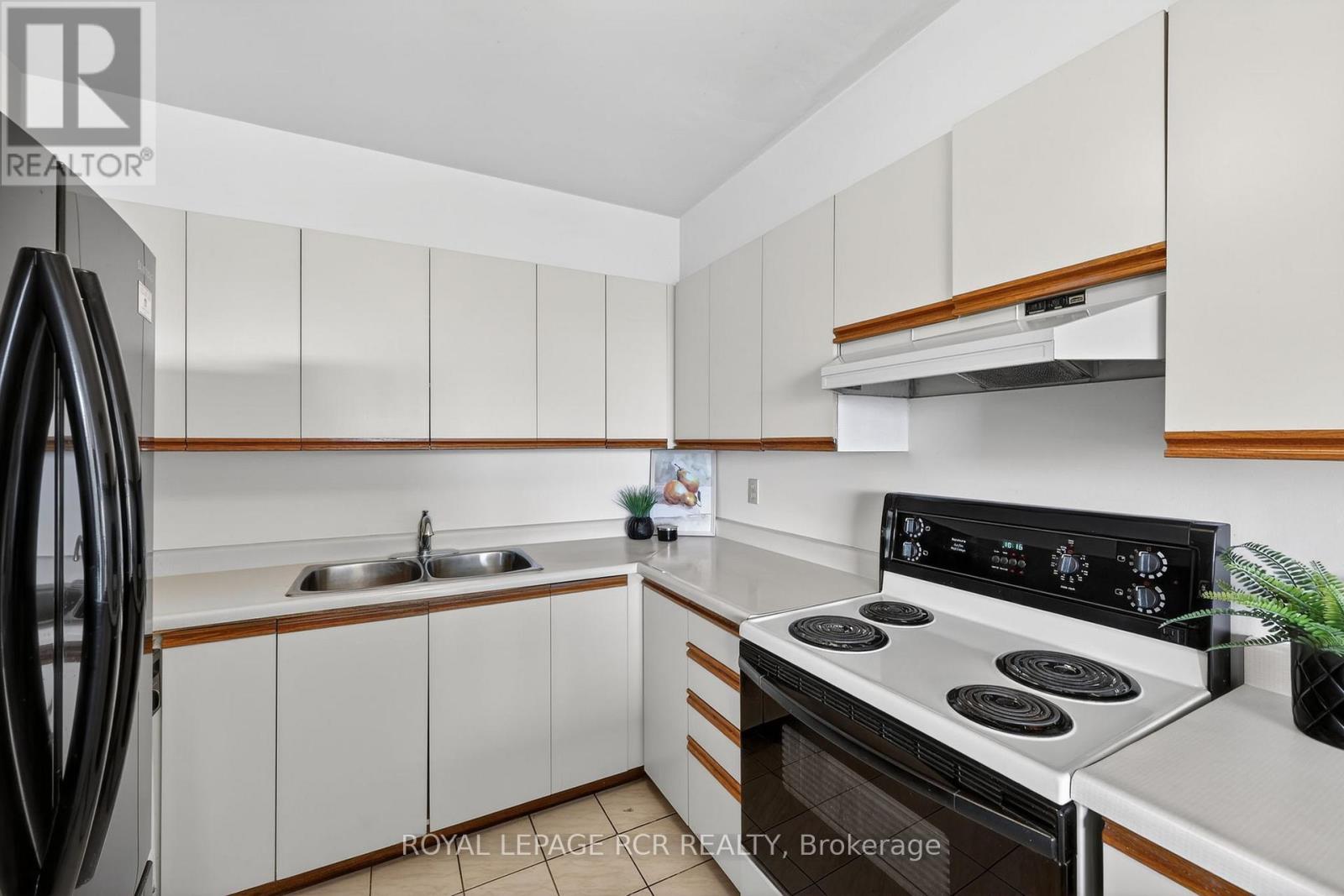 #67 16 FOURTH STREET - 14