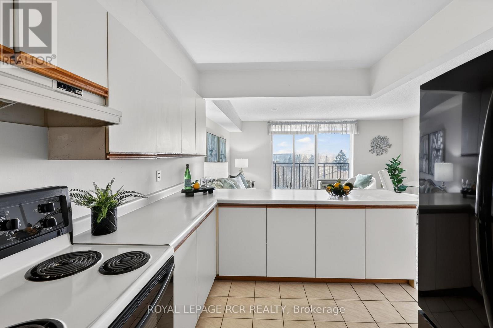 #67 16 FOURTH STREET - 15