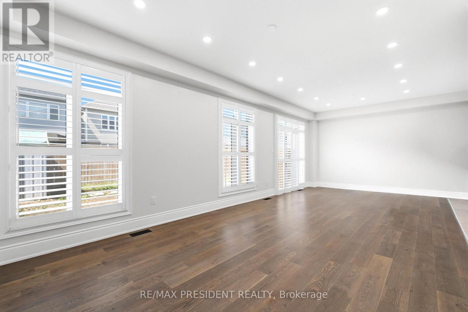 43 MULLHOLLAND AVENUE - 14