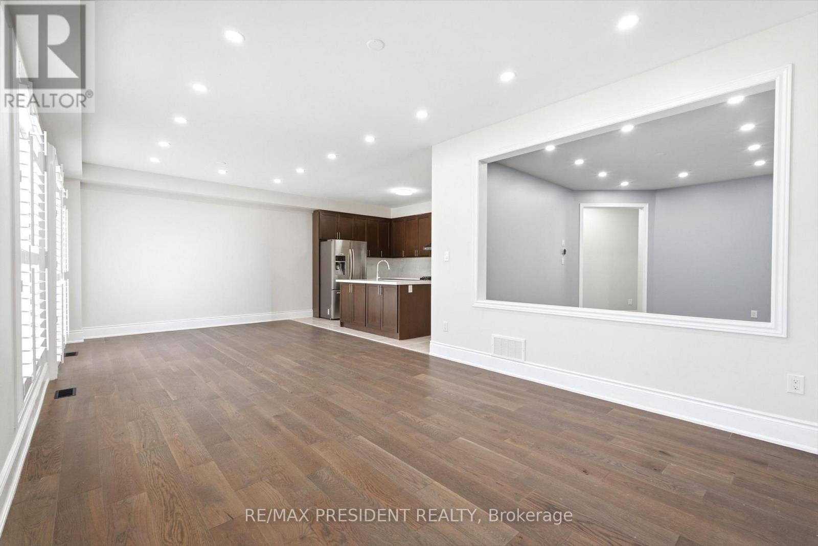 43 MULLHOLLAND AVENUE - 15