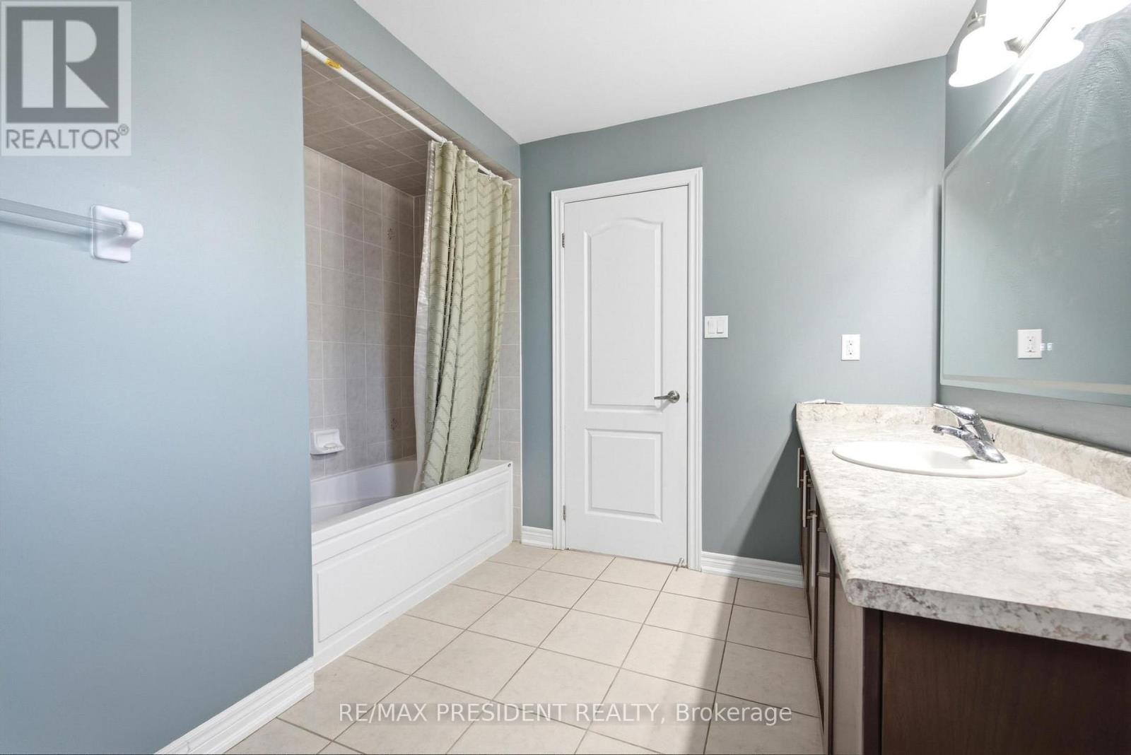 43 MULLHOLLAND AVENUE - 25