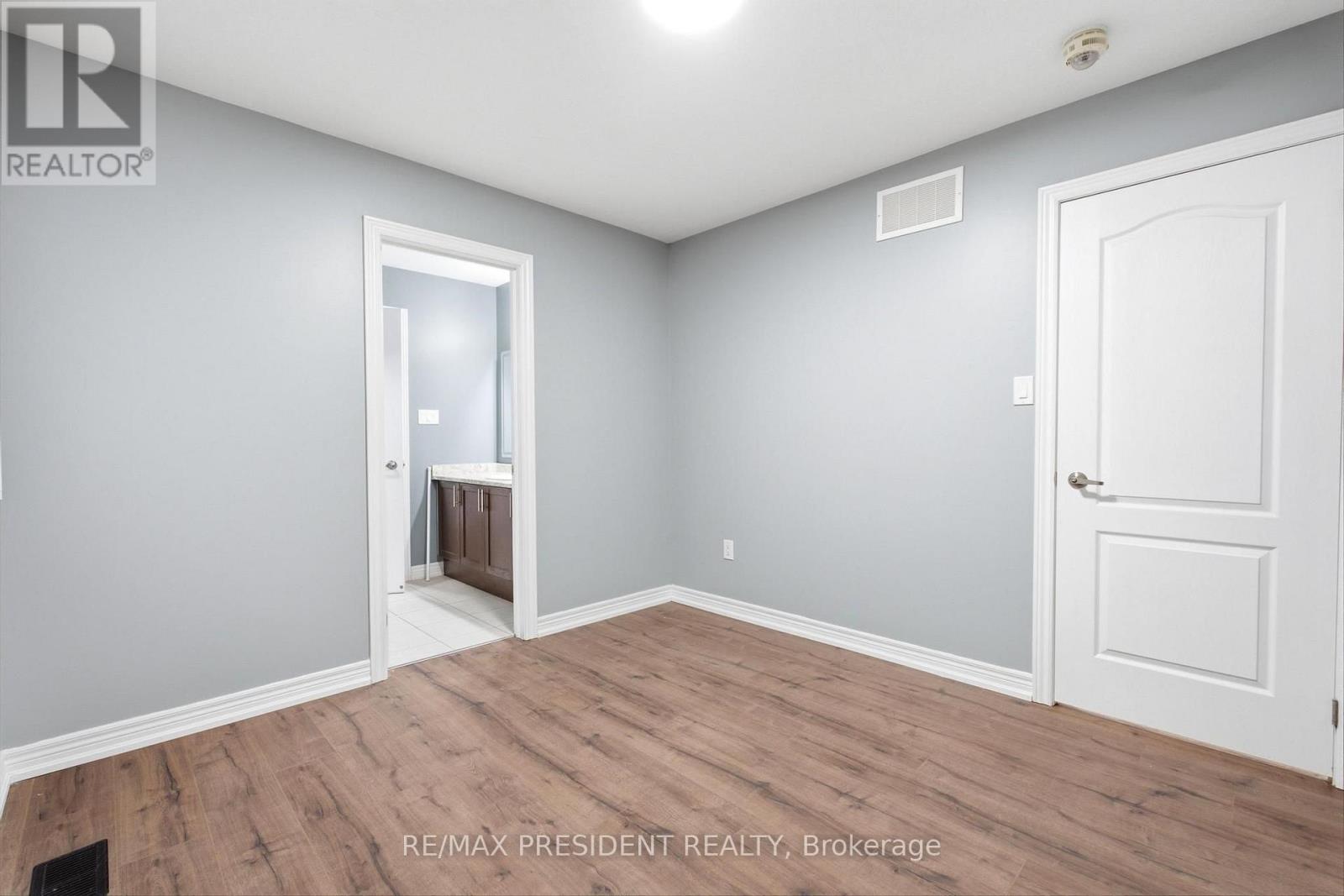 43 MULLHOLLAND AVENUE - 29