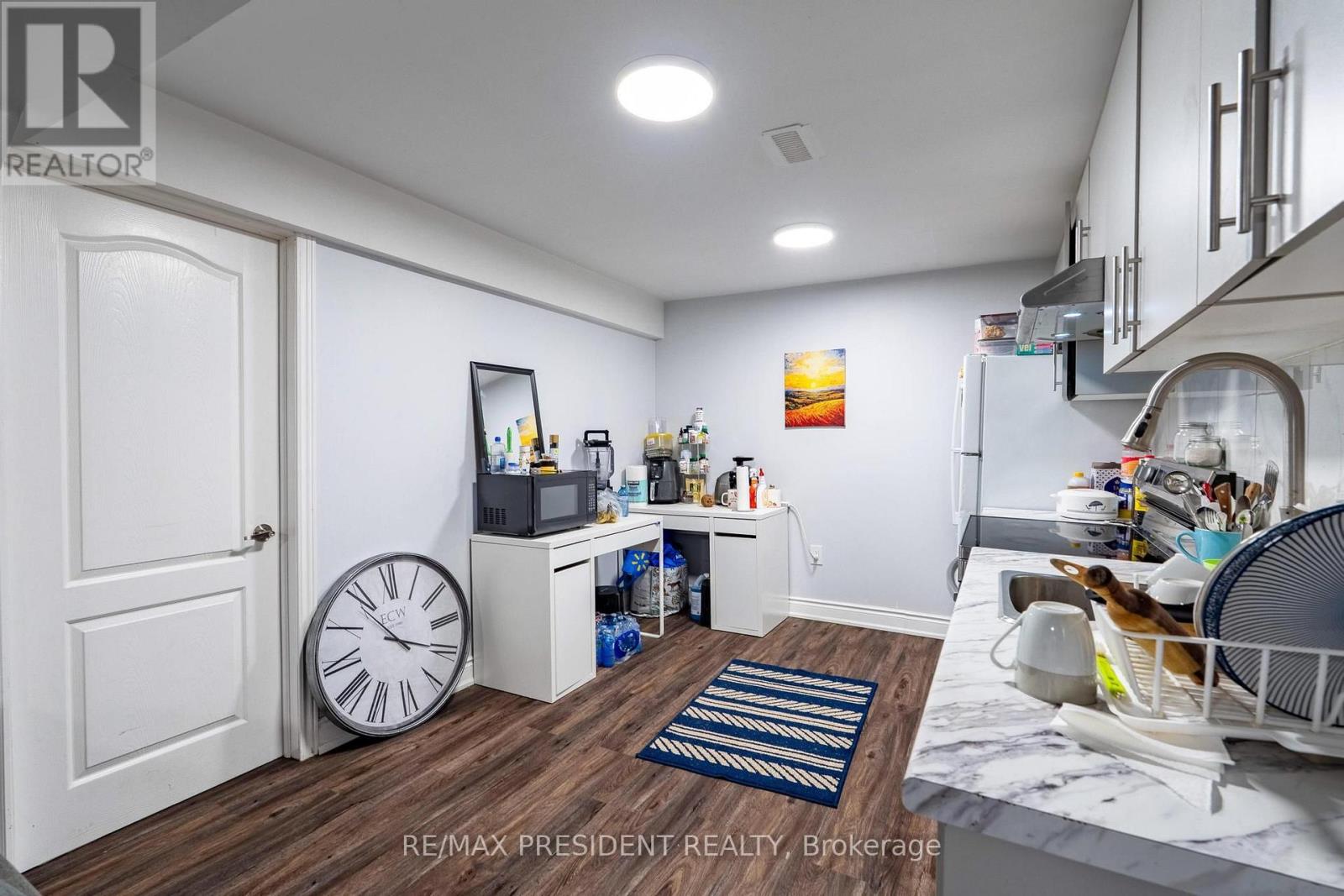 43 MULLHOLLAND AVENUE - 40