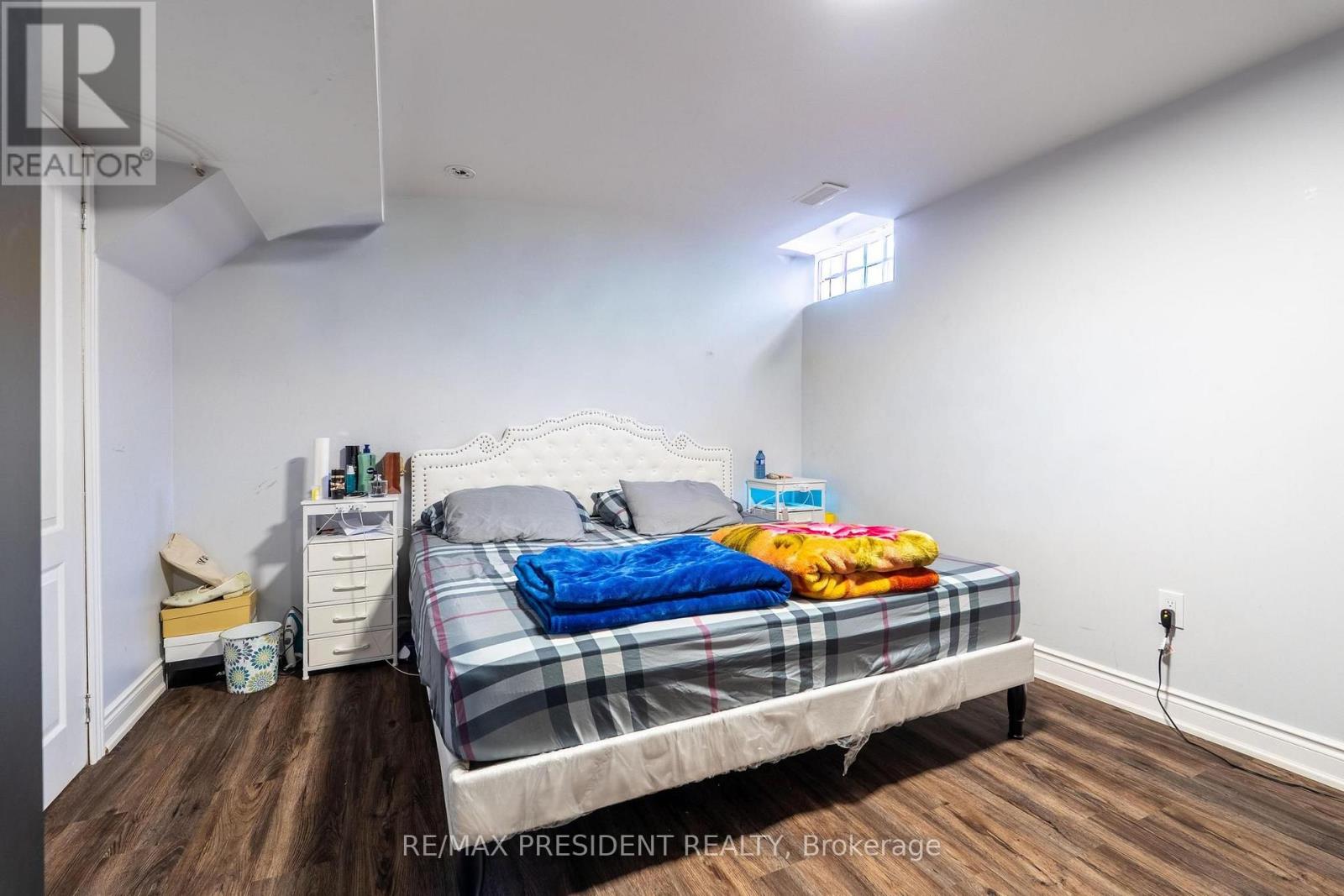 43 MULLHOLLAND AVENUE - 43
