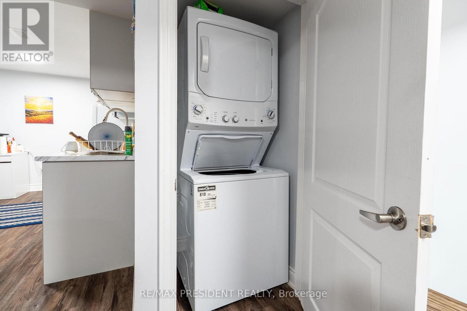 43 MULLHOLLAND AVENUE - 46
