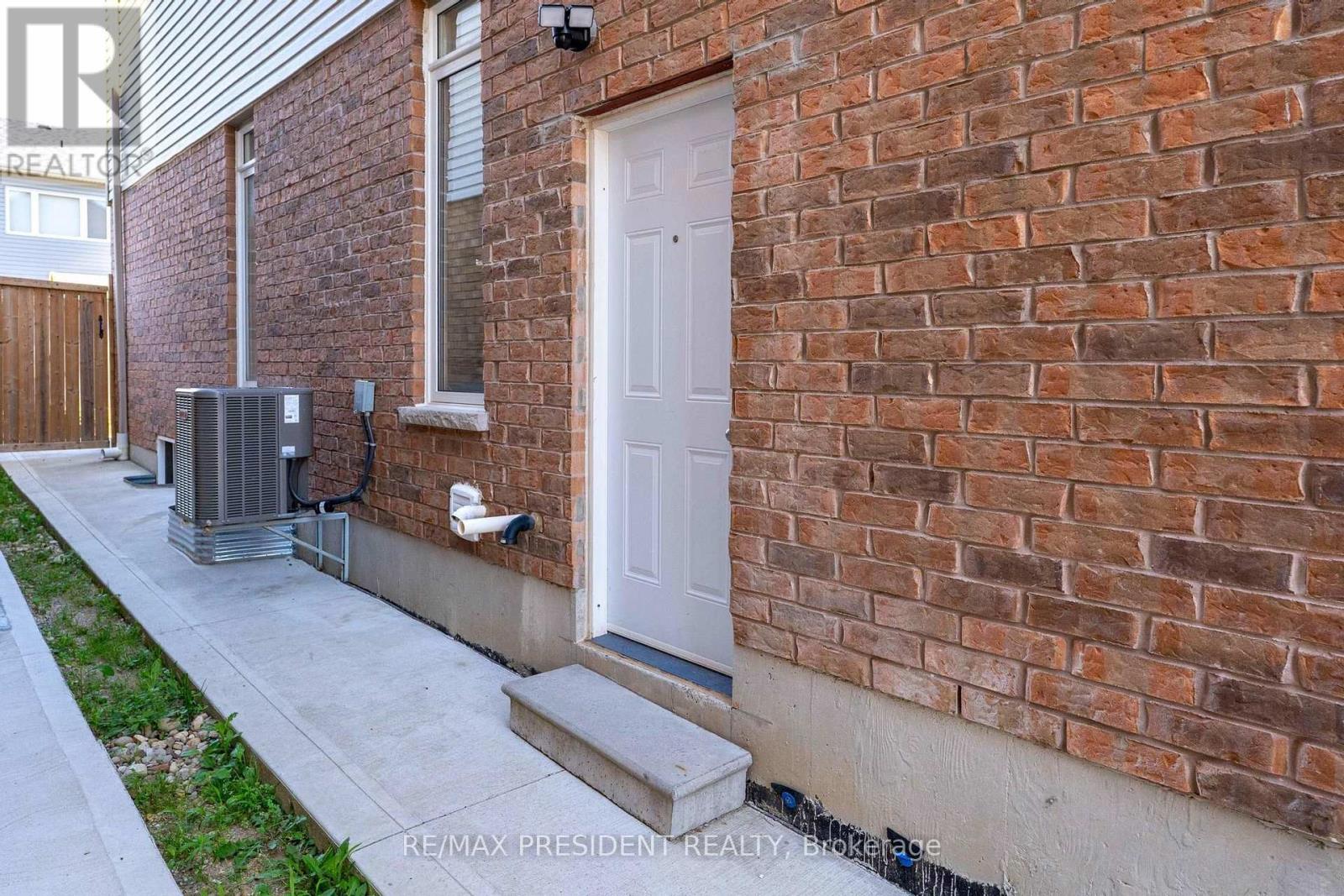 43 MULLHOLLAND AVENUE - 48