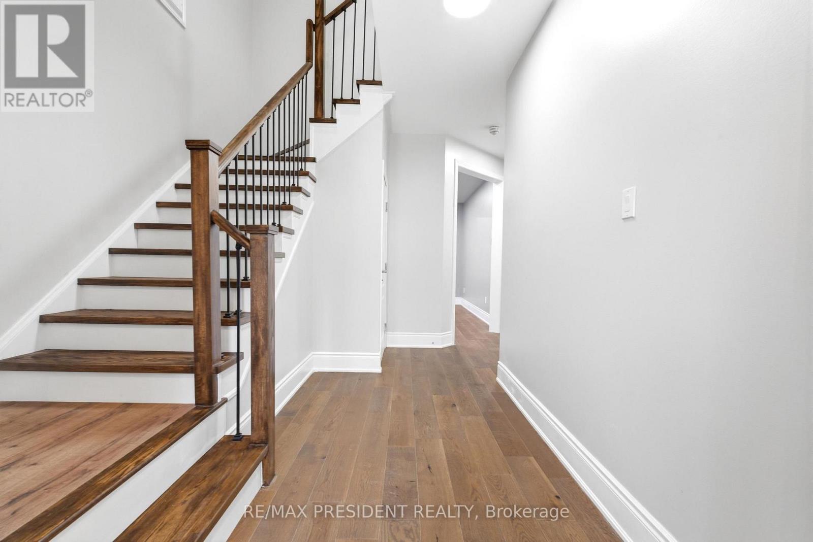 43 MULLHOLLAND AVENUE - 8