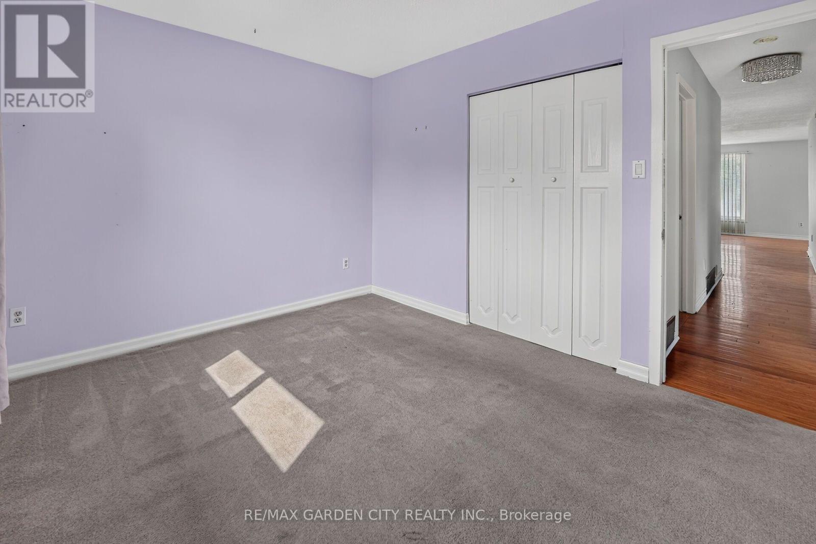 186 GLENMOR DRIVE - 14