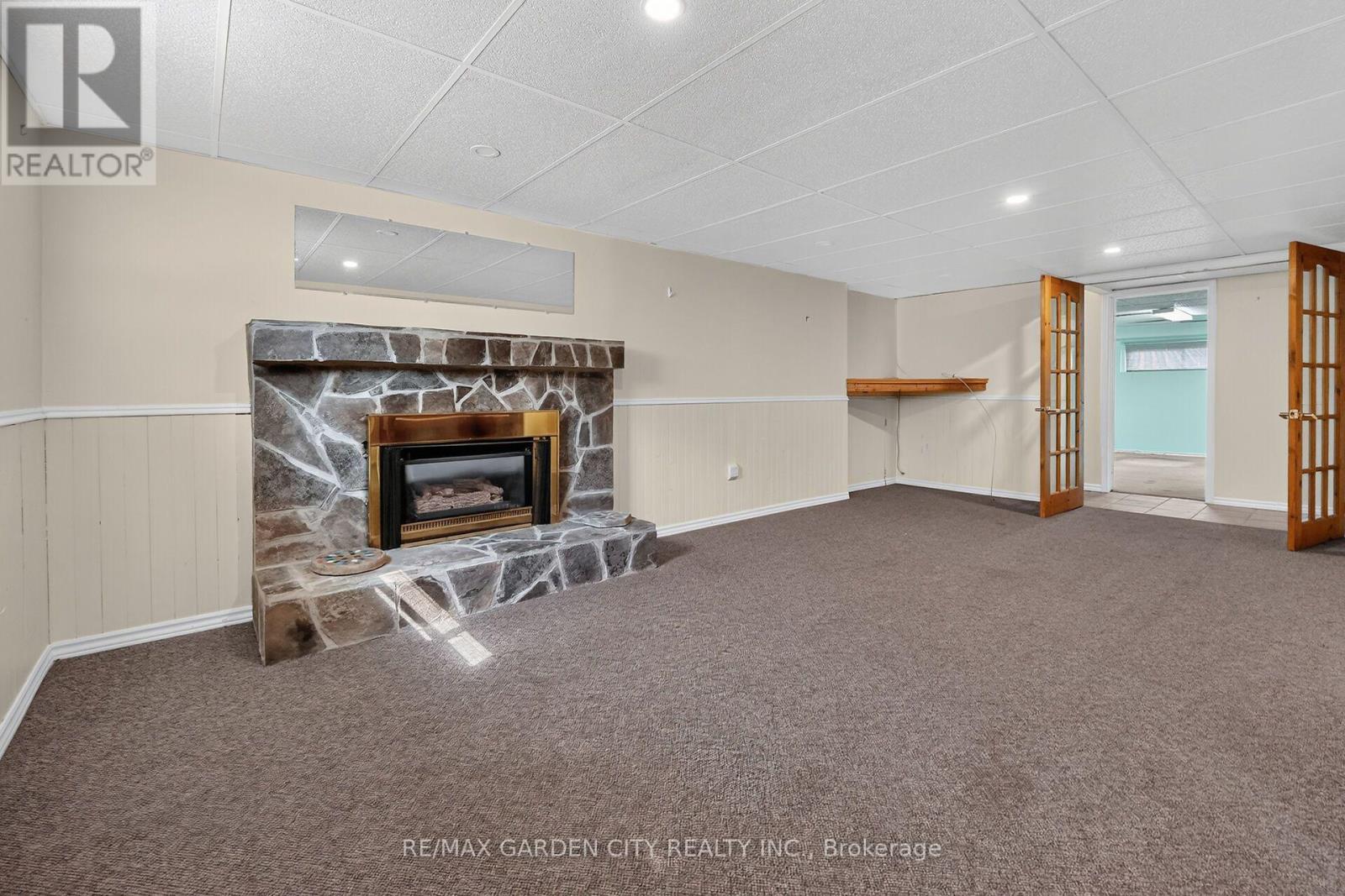 186 GLENMOR DRIVE - 20