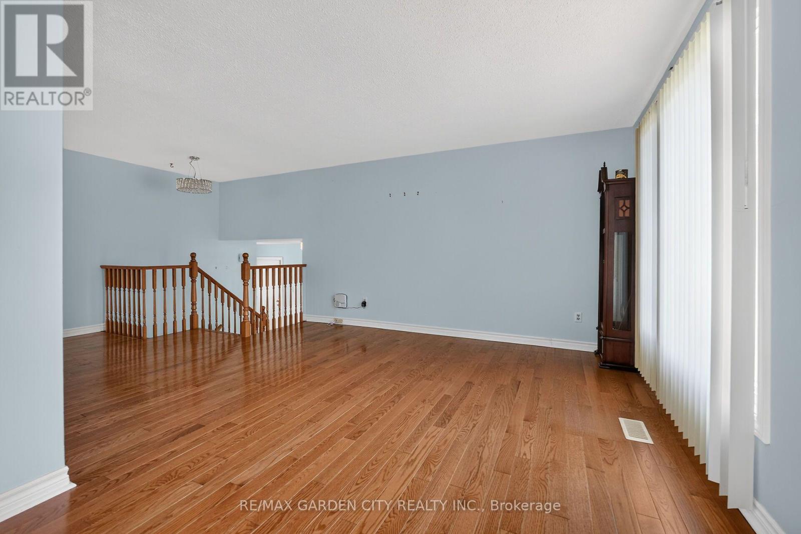 186 GLENMOR DRIVE - 6