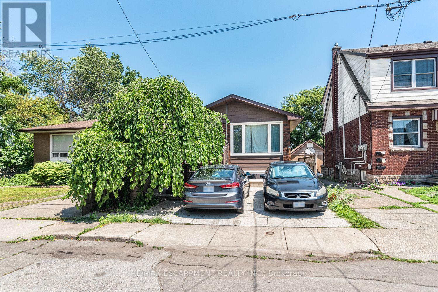 418 FAIRFIELD AVENUE - 1