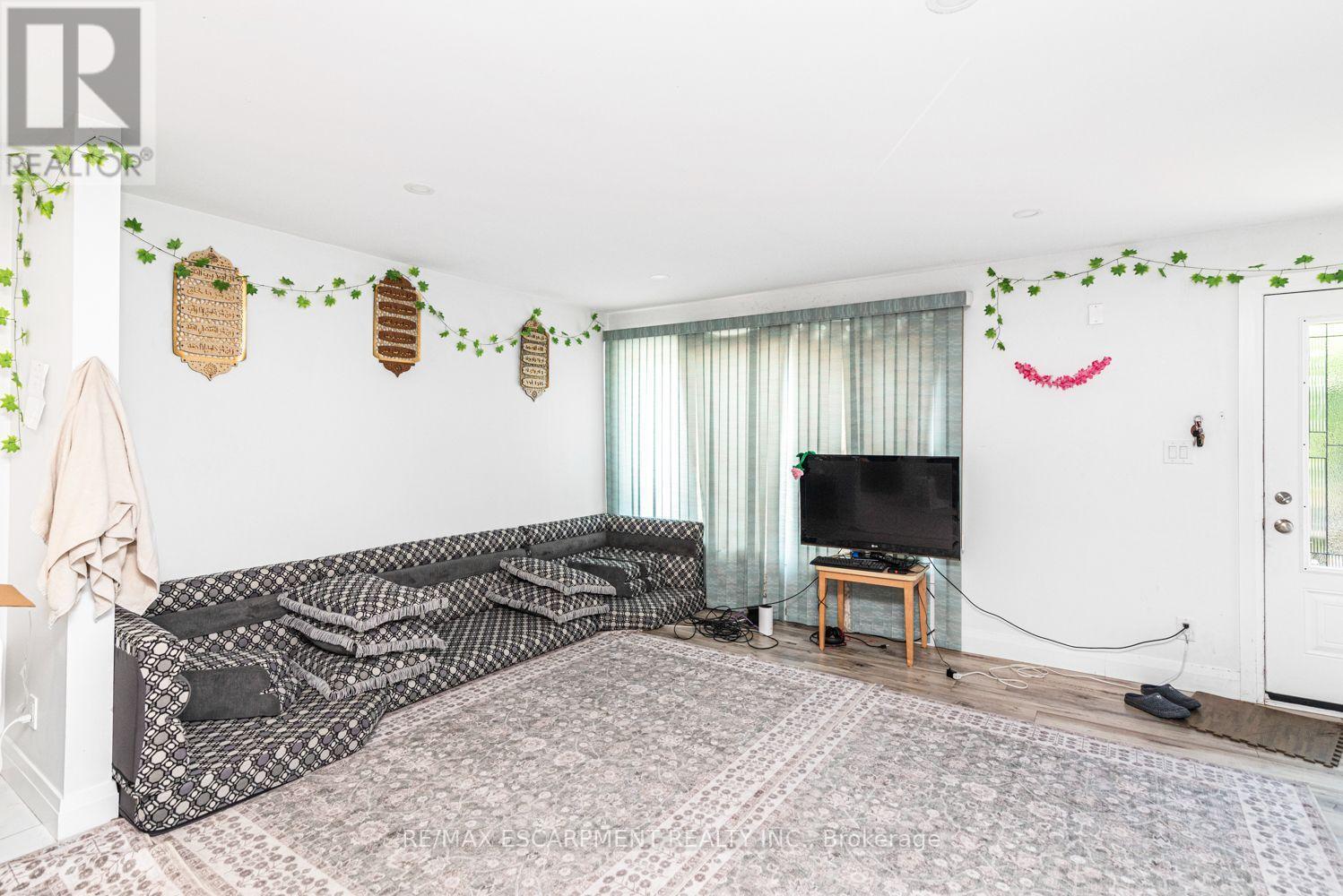 418 FAIRFIELD AVENUE - 3