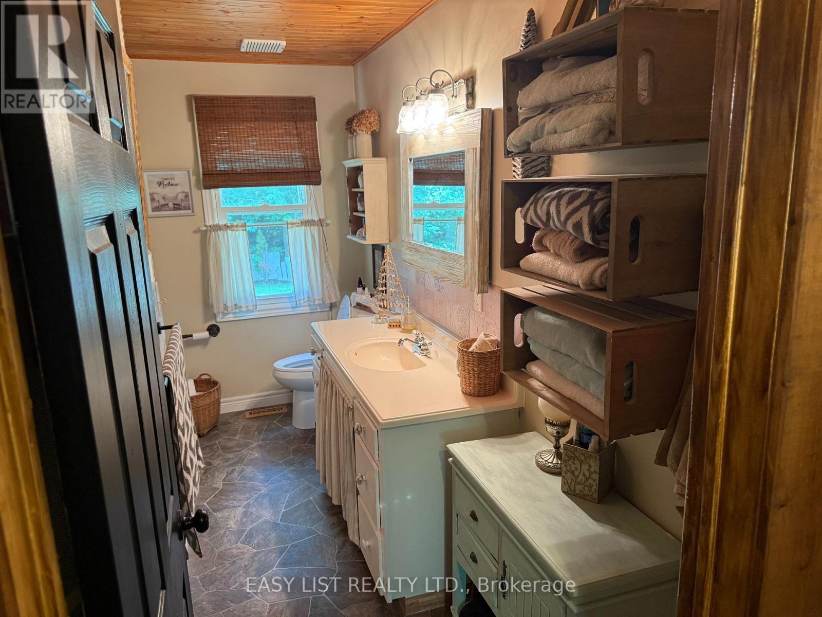 6087 BIRCH LANE - 31