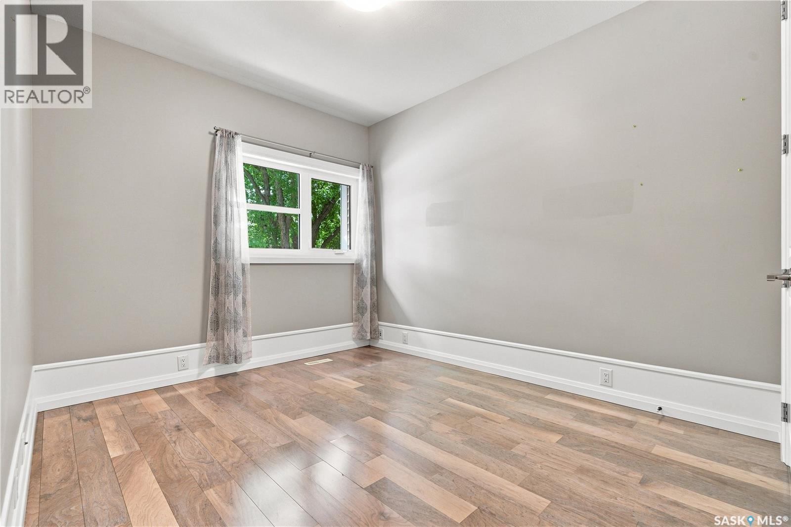 1623 Broadway AVENUE - Image 34