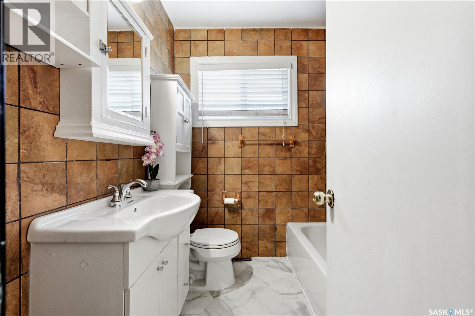1308 Preston AVENUE S - 30