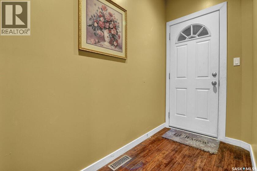 2258 Osler STREET - 2