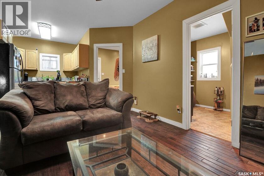 2258 Osler STREET - 5