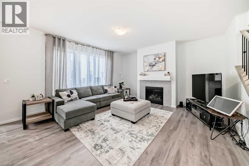 26 Carringwood Street NW - 4
