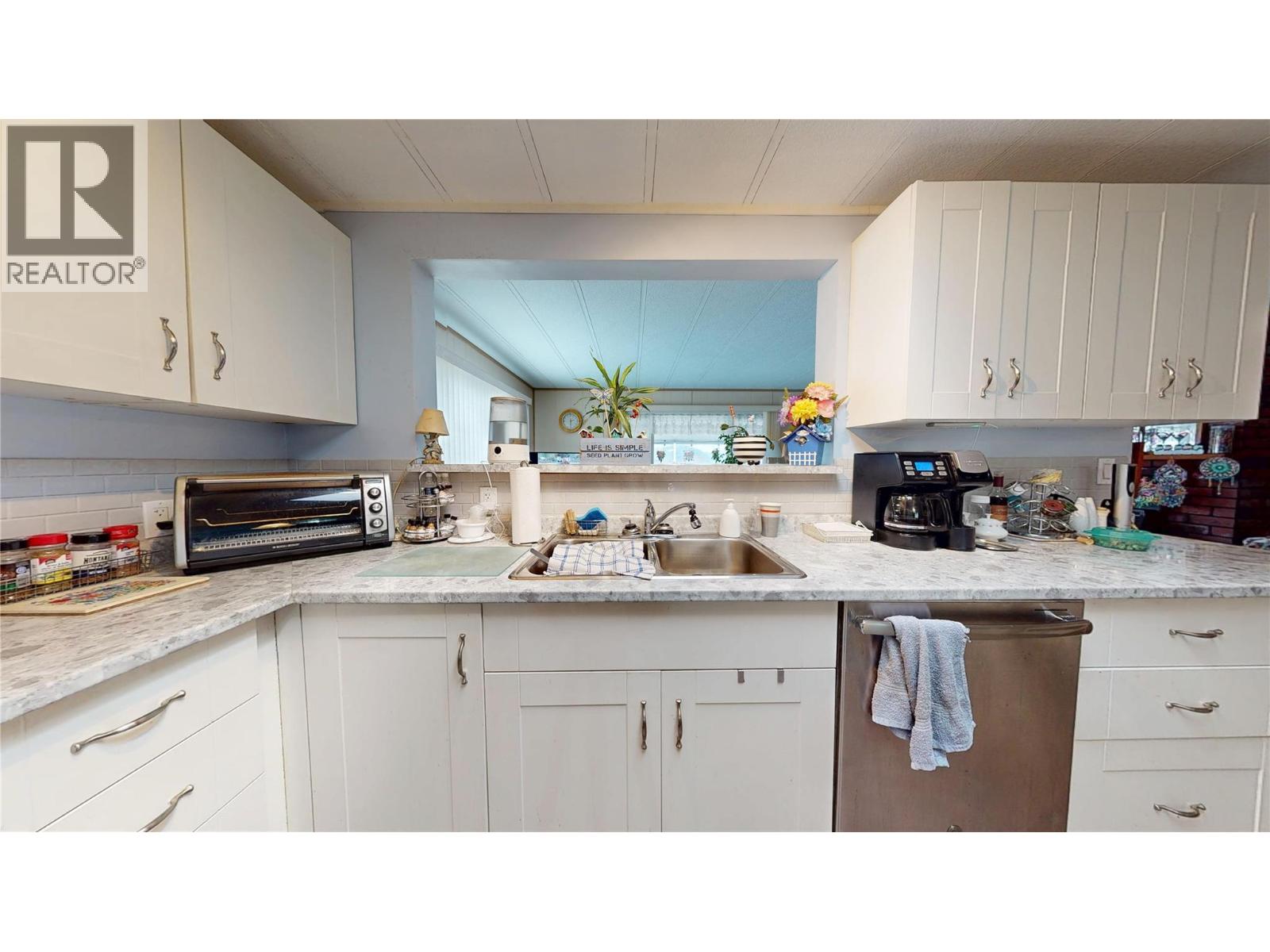 #16 2932 Buckley Road - 22