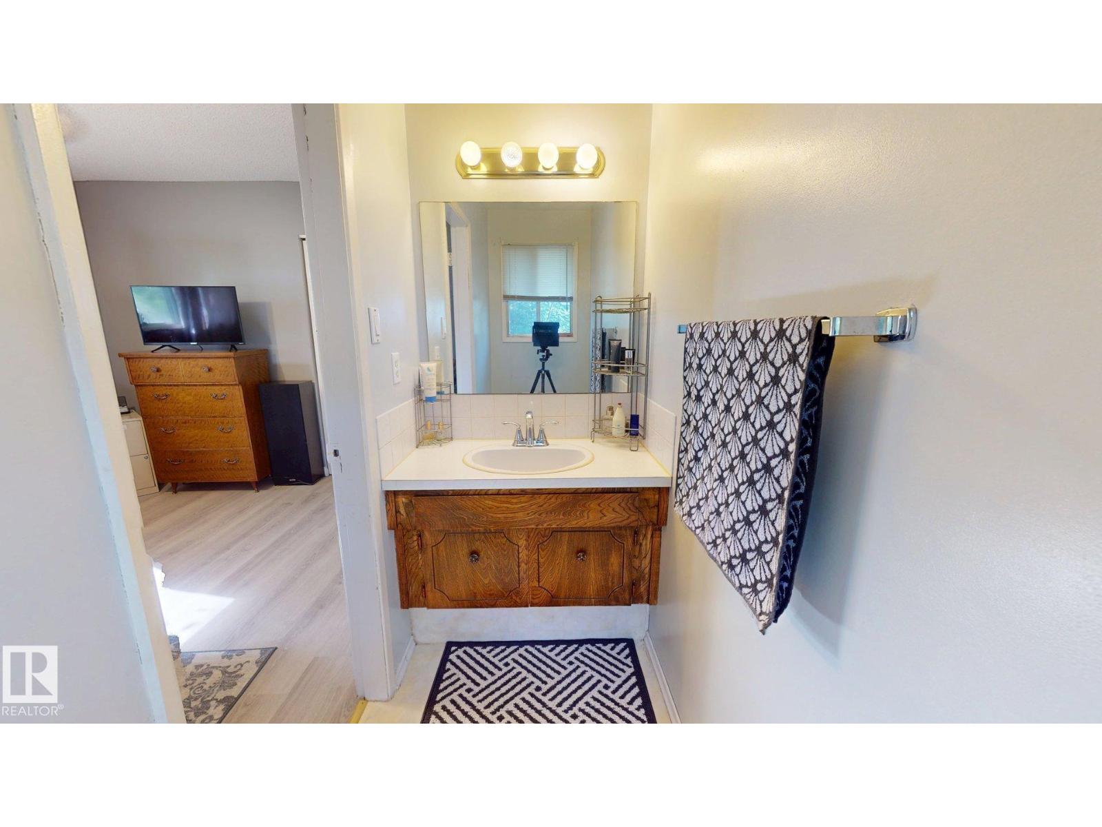 43 HURON DR - 10