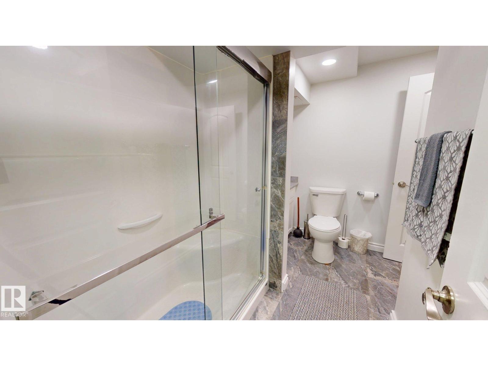 43 HURON DR - 17