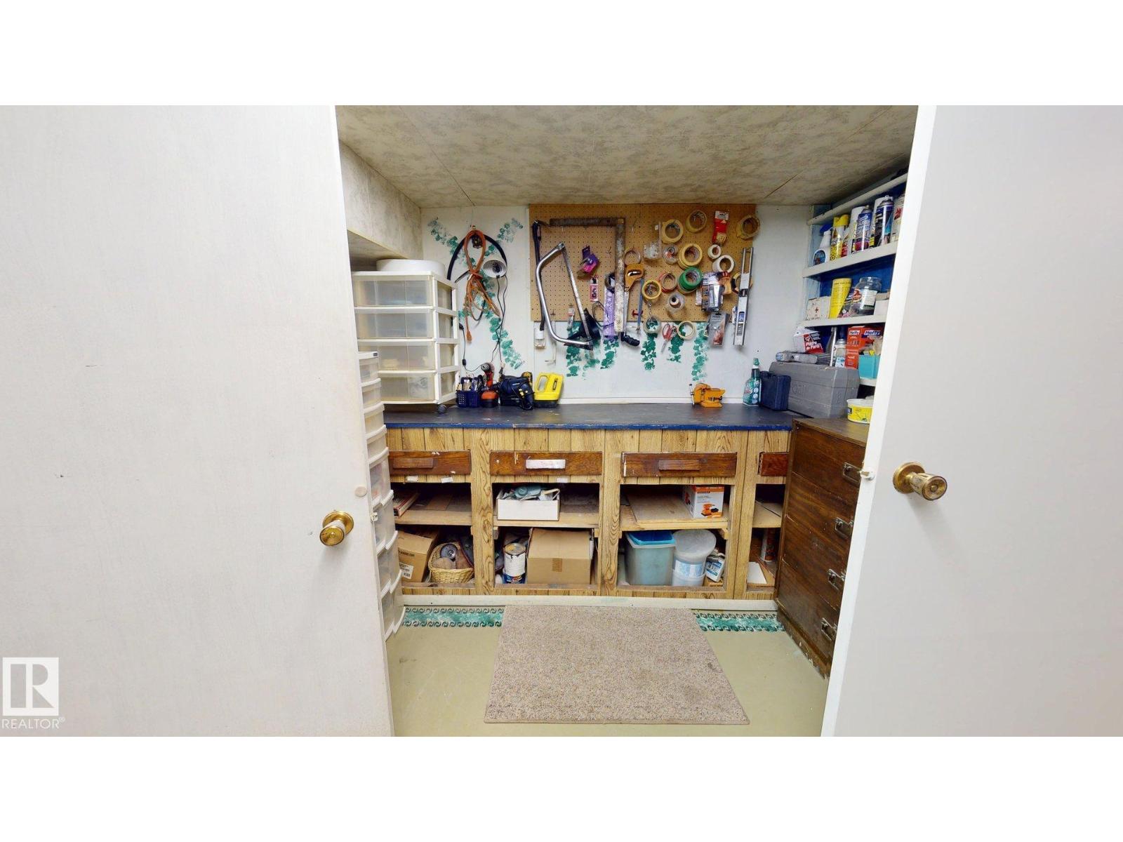 43 HURON DR - 19