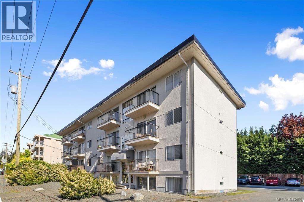 #9 1630 Crescent View Dr - 1