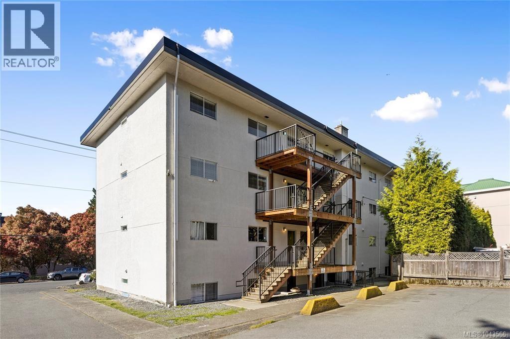 #9 1630 Crescent View Dr - 2