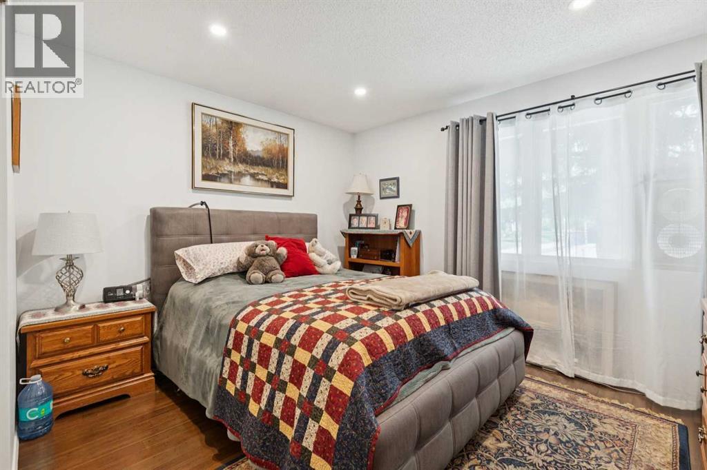 102 Thorson Crescent - 14