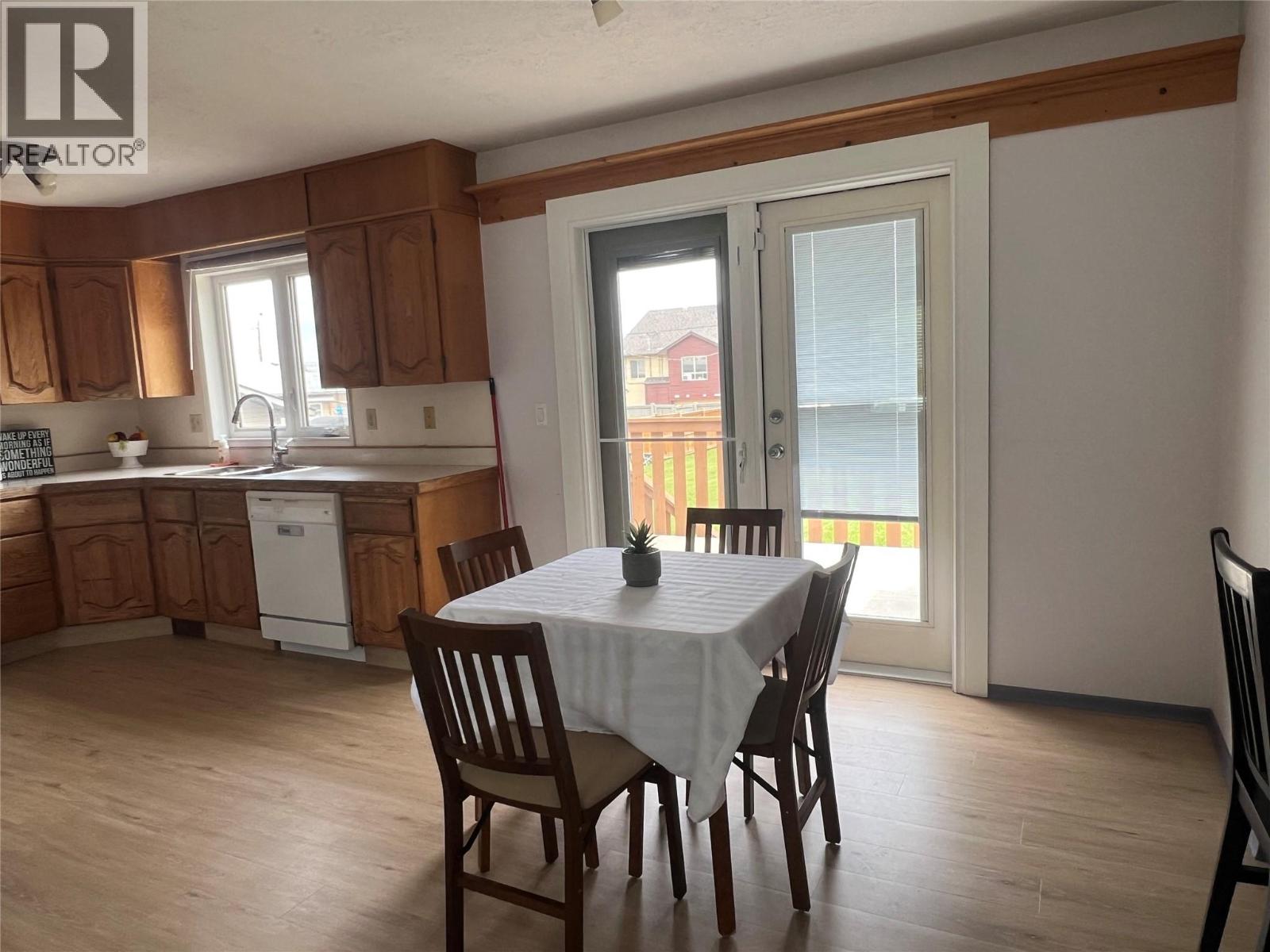 10208 18 Street - Image 10