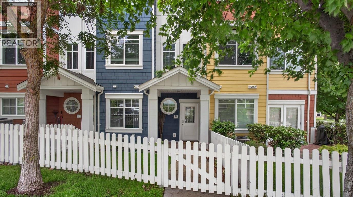 #9 433 McCarren Avenue - 21
