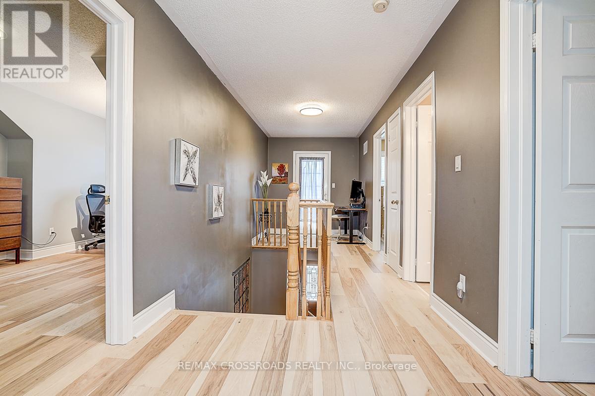 597 CAVERHILL CRESCENT - 20
