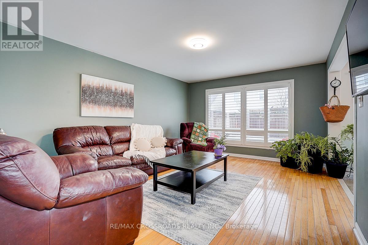 597 CAVERHILL CRESCENT - 10