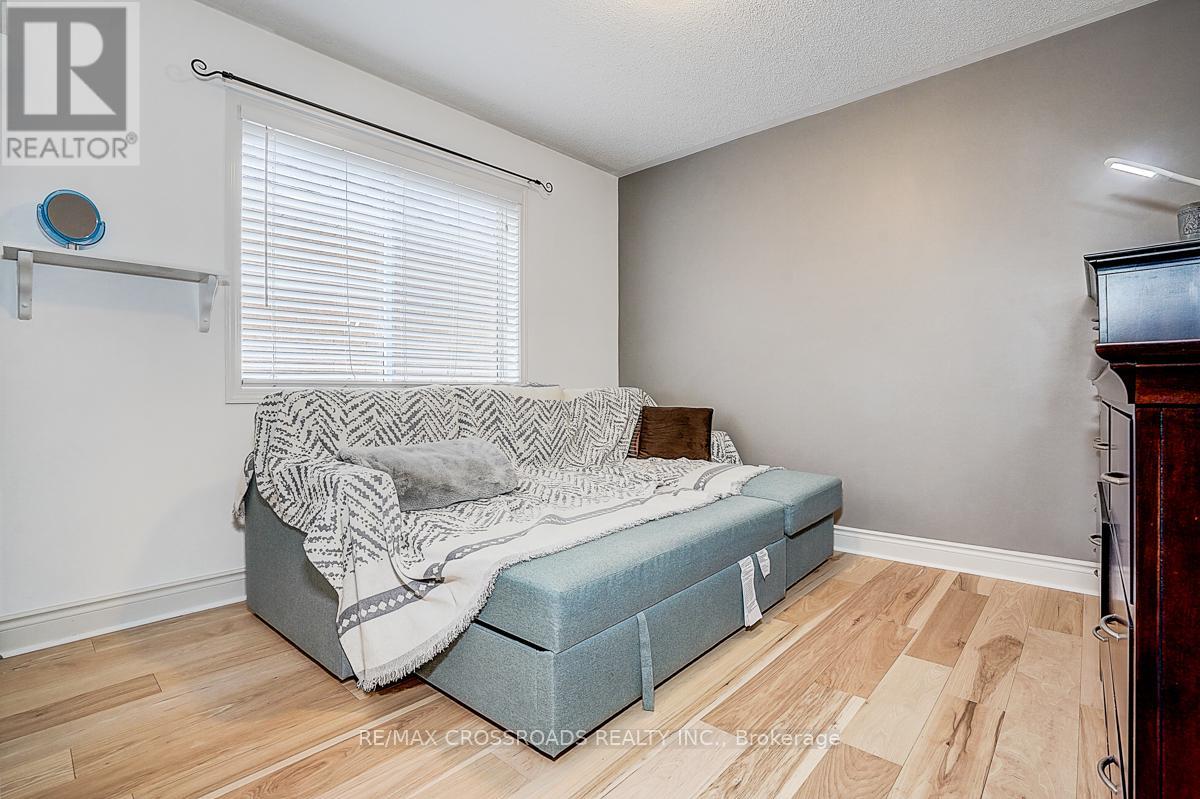 597 CAVERHILL CRESCENT - 29