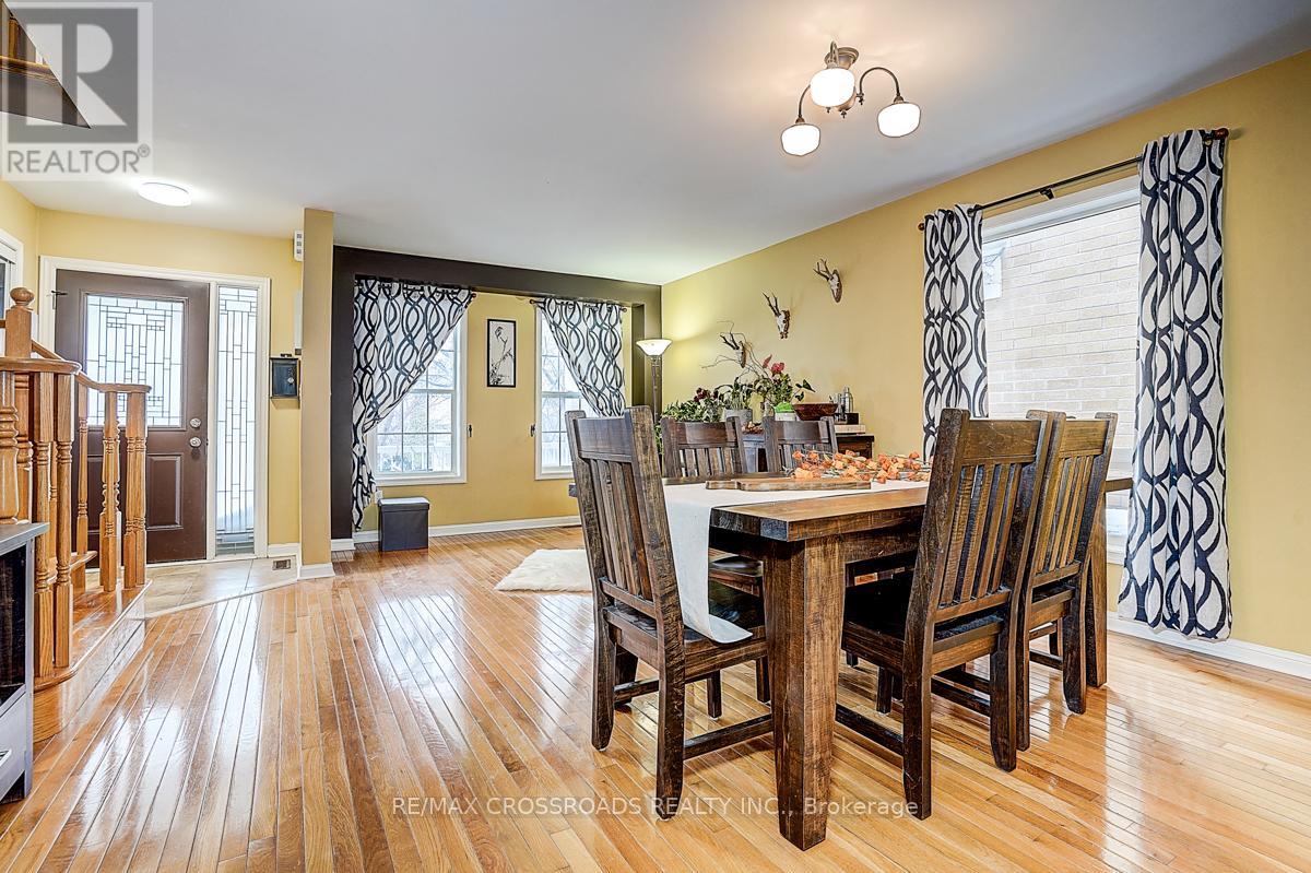 597 CAVERHILL CRESCENT - 9