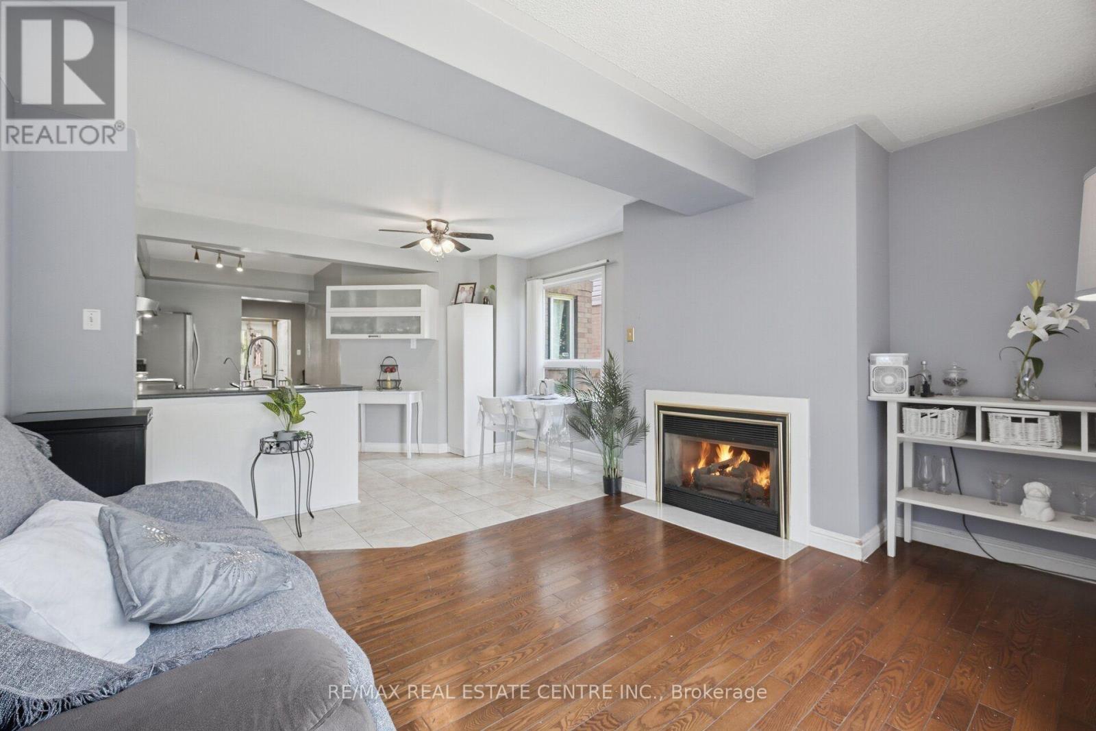 40 LANGDALE CRESCENT - 24