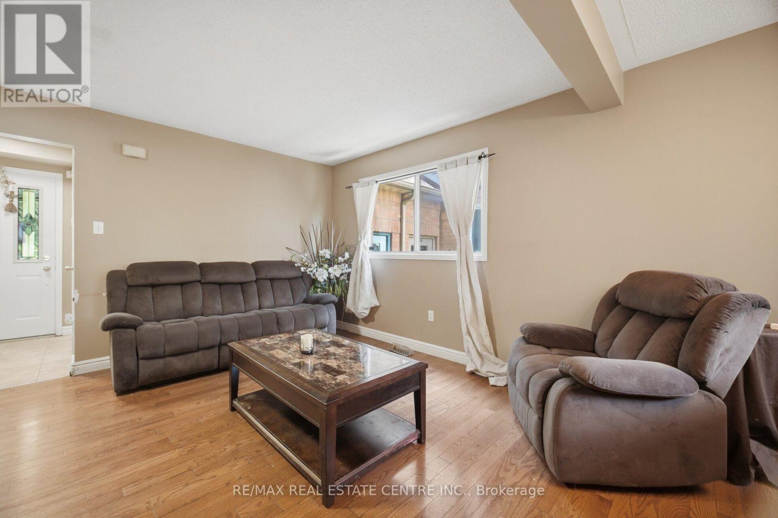 40 LANGDALE CRESCENT - 10