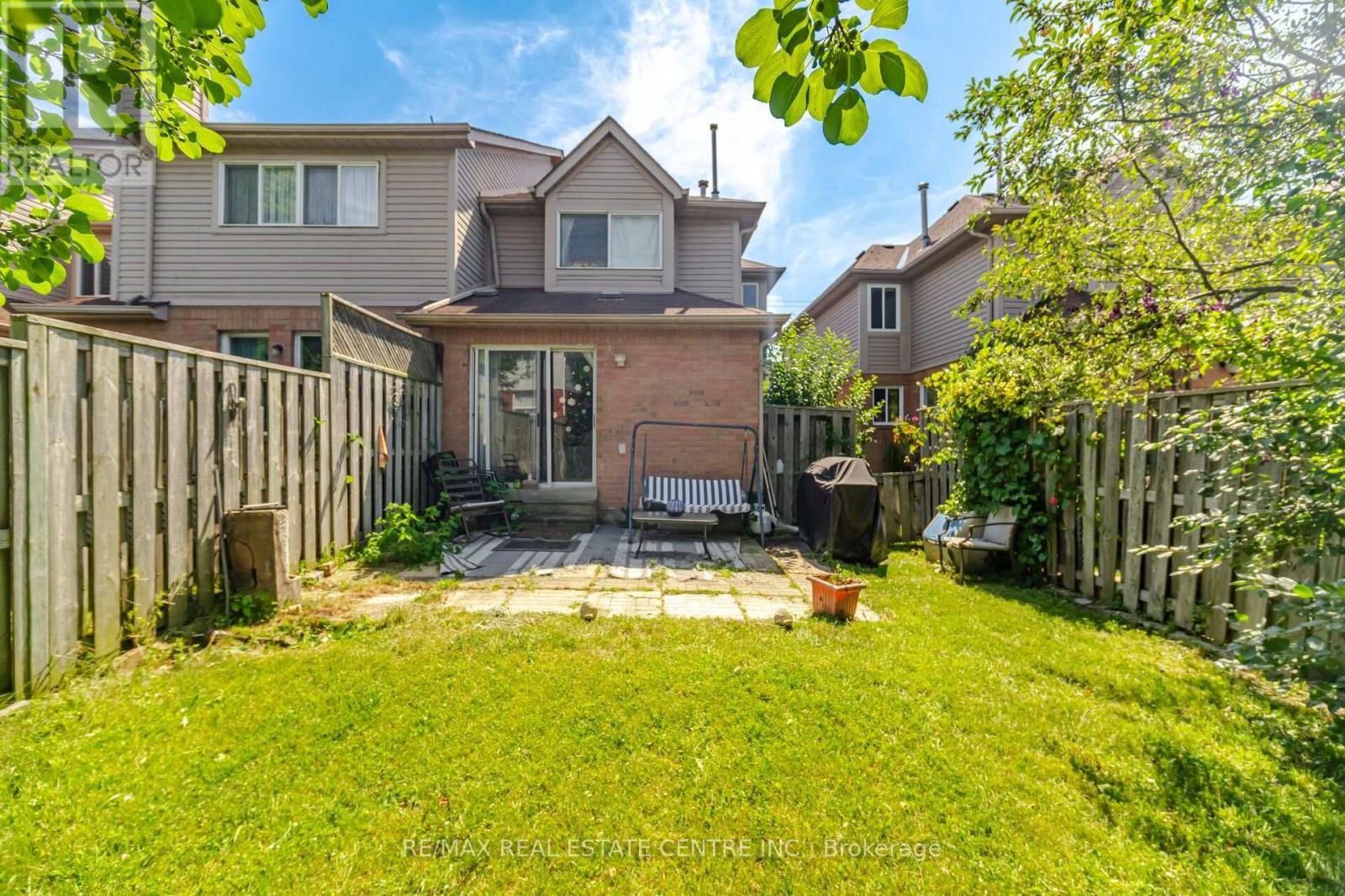 40 LANGDALE CRESCENT - 49