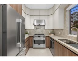 14799 Oxenham Avenue, White Rock, BC V4B2H8 Photo 15