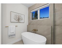 14799 Oxenham Avenue, White Rock, BC V4B2H8 Photo 24