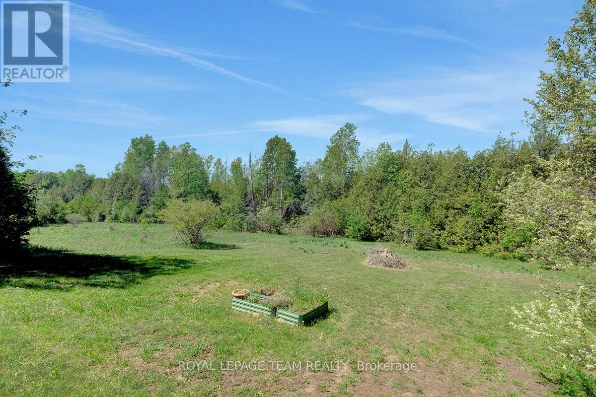 912 MAPLE HILL ROAD - 34