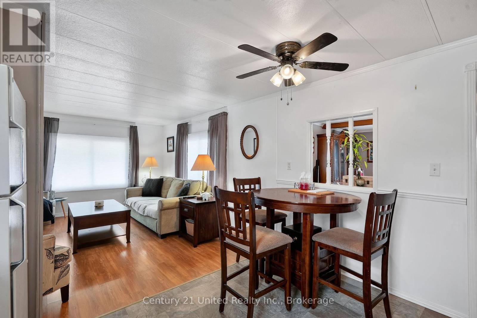 13 HILLVIEW DRIVE - 16