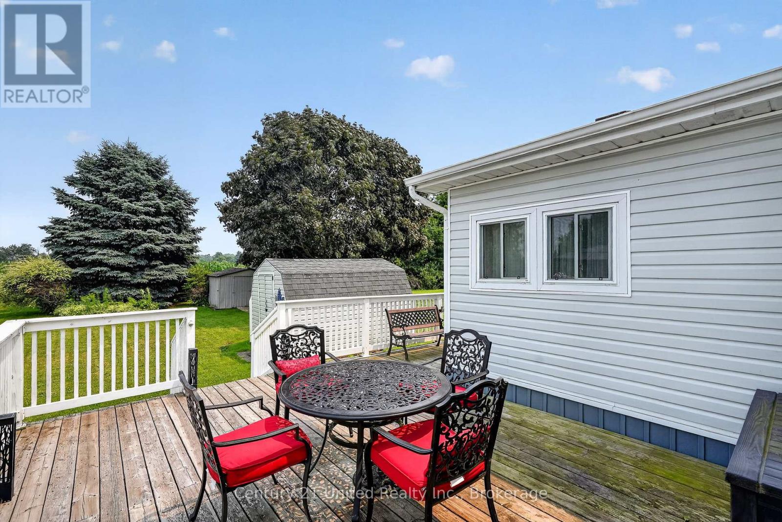 13 HILLVIEW DRIVE - 33